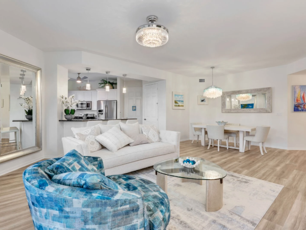 Spacious 3-Bedroom Condo in Naples - Renovated Resort-Style Amenities